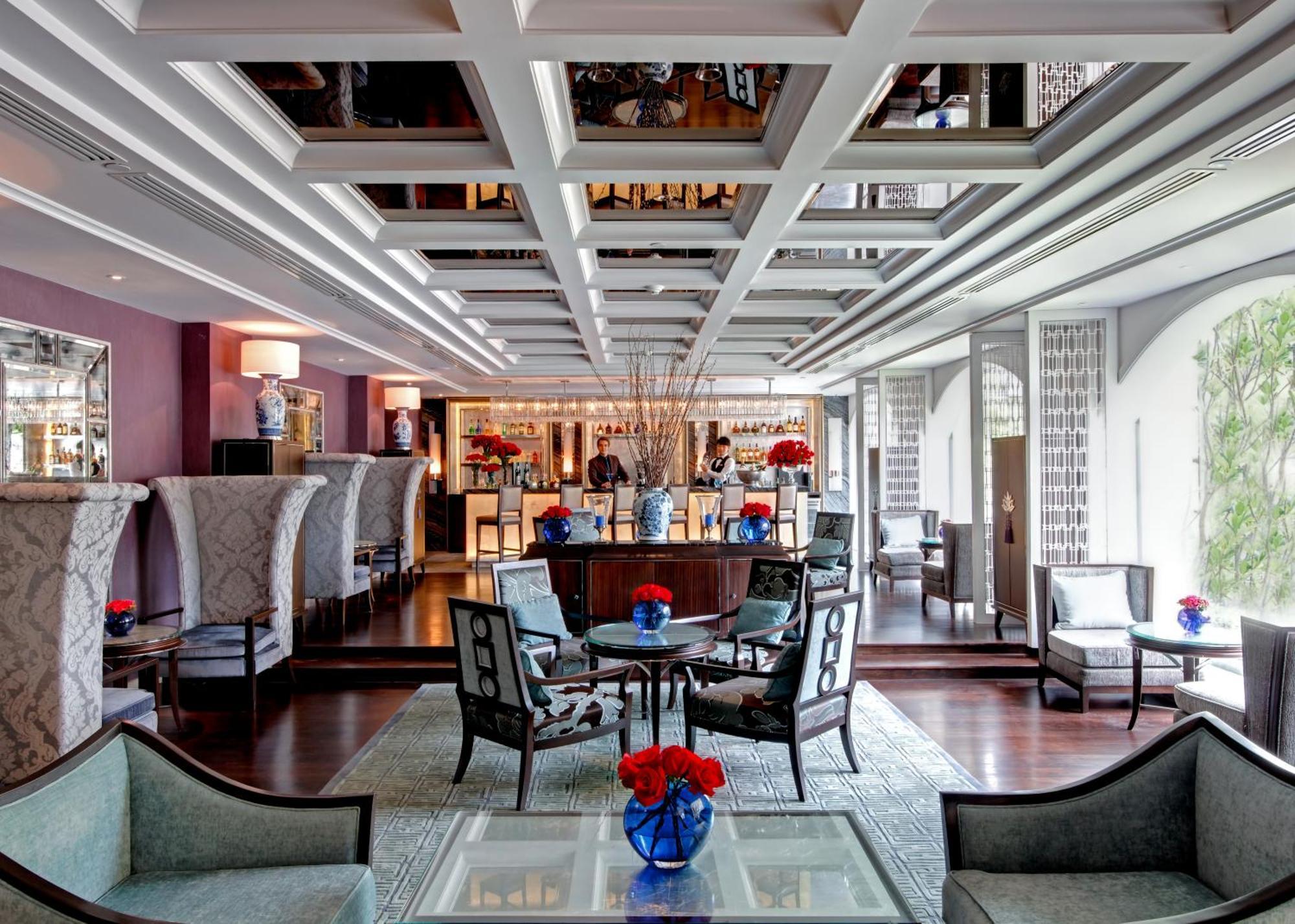 The Sukosol Hotel Банкок Екстериор снимка The Bar