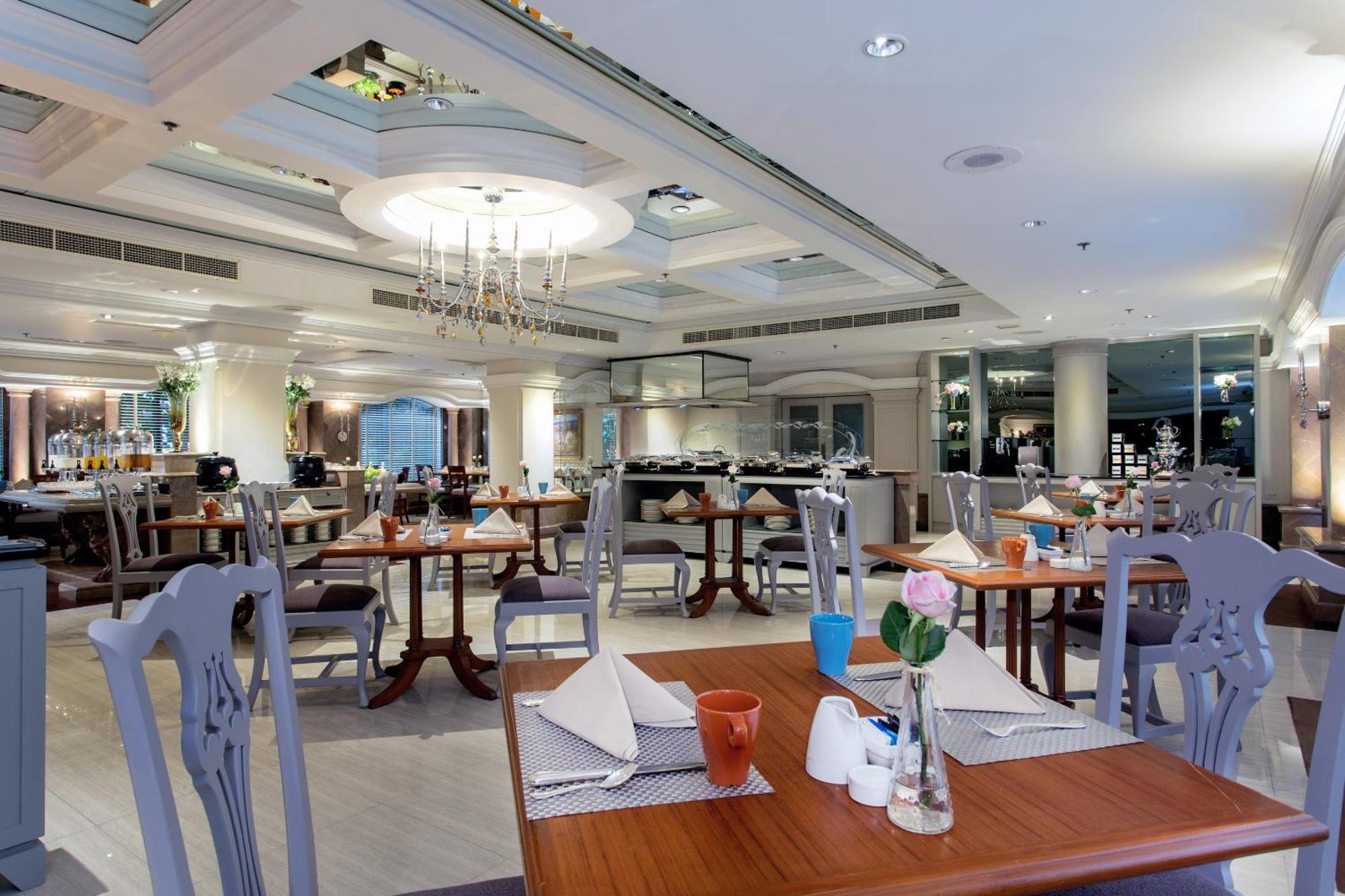 The Sukosol Hotel Банкок Екстериор снимка The restaurant