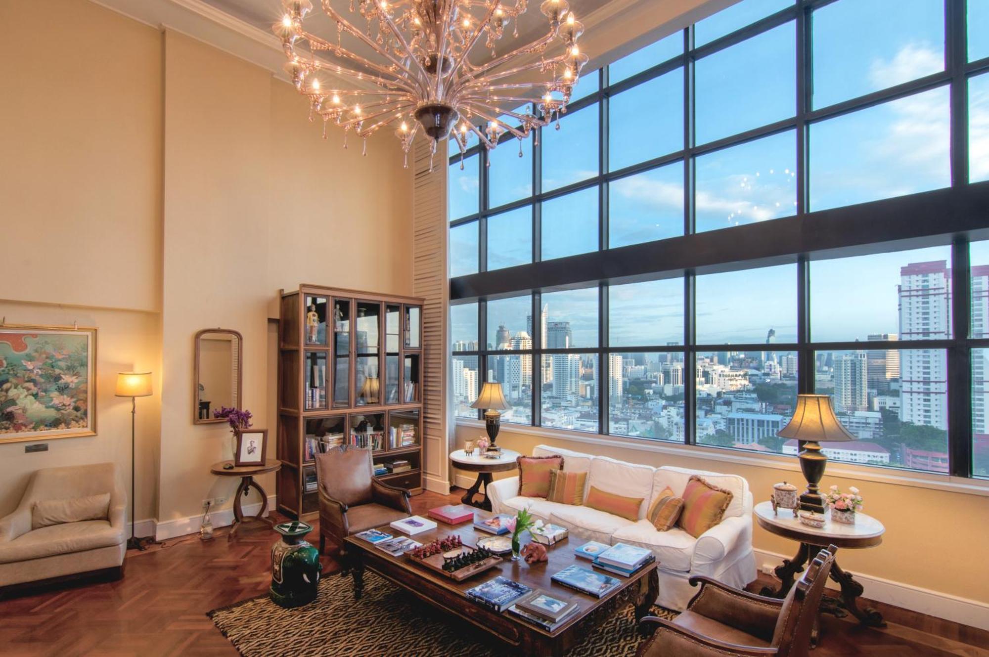 The Sukosol Hotel Банкок Екстериор снимка A living room at The Peninsula Manila
